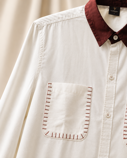 Men’s White Dual Pocket Full Sleeve Shirt with Maroon Collar