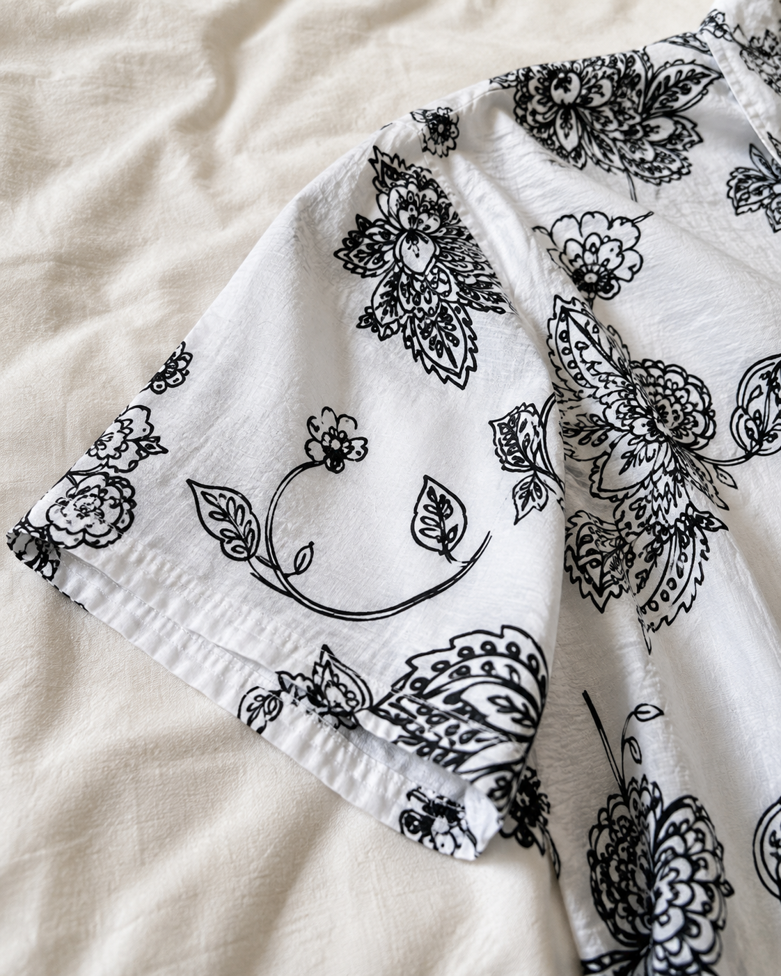 Men’s Premium Floral Printed Short Sleeve Casual Shirt