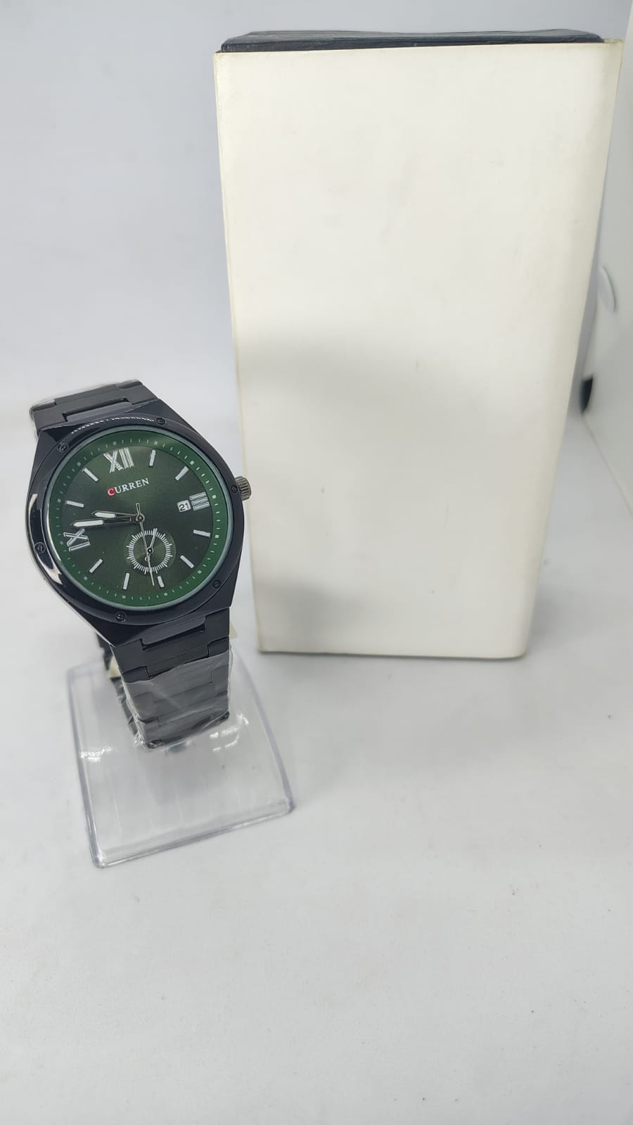 Curren Premium Luxury Quartz Date Display Metal Chain Watch for Men