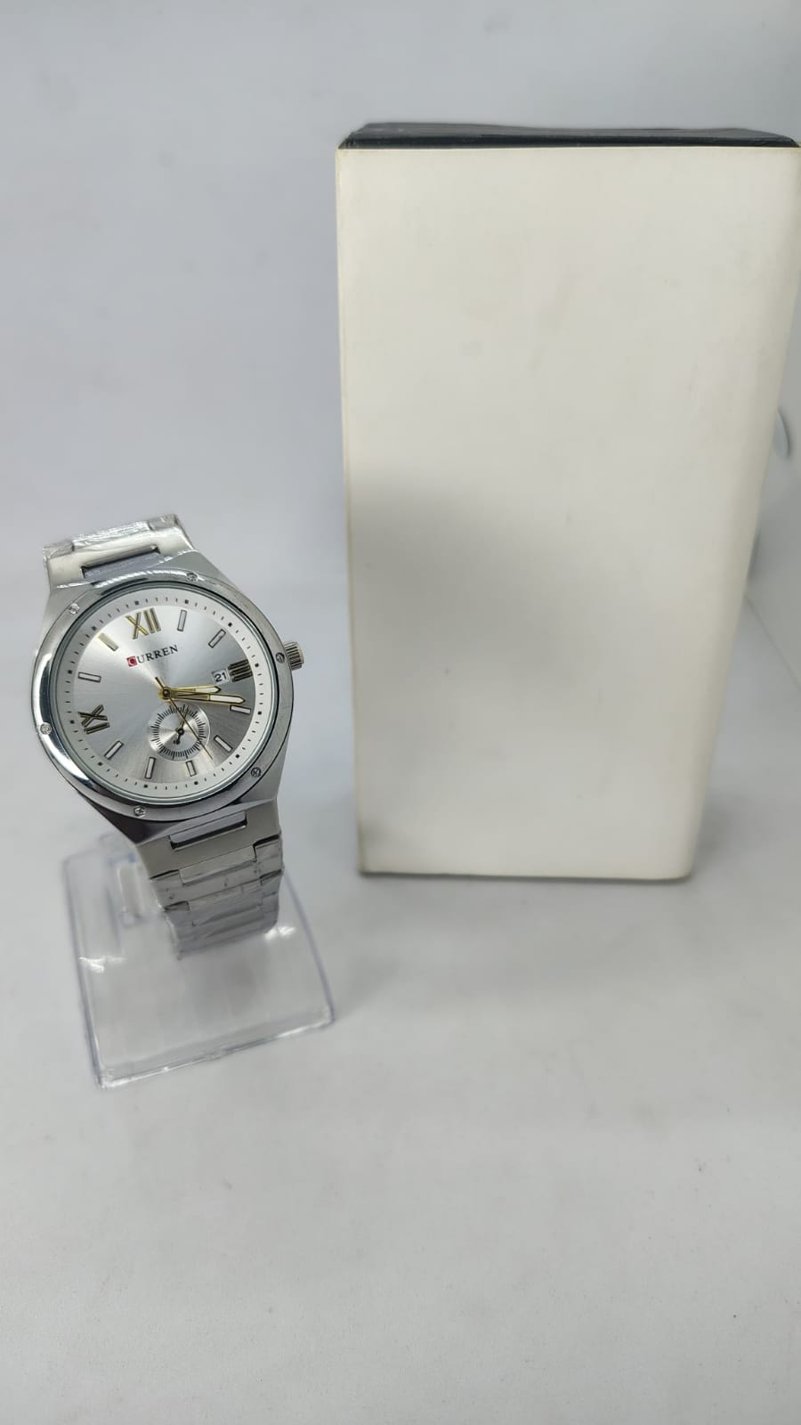 Curren Premium Luxury Quartz Date Display Metal Chain Watch for Men