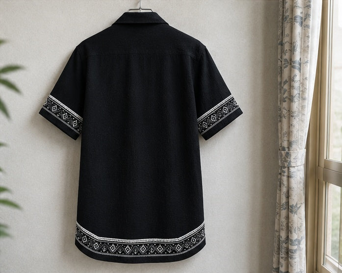 Men’s Black Geometric Border Printed Short Sleeve Shirt